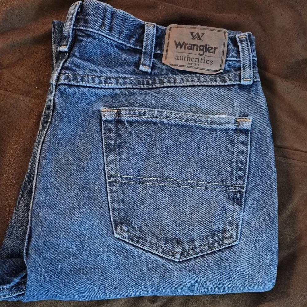 Wrangler Men's Classic Denim Straight Jeans